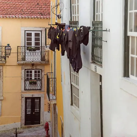 Beco Do Melo, A Traditional Building In Alfama Apartment