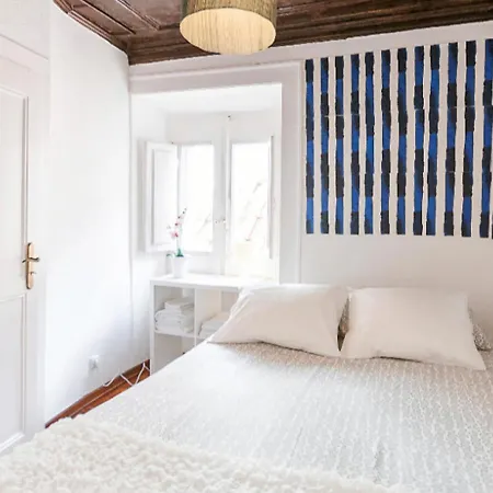 Apartment Beco Do Melo, A Traditional Building In Alfama *