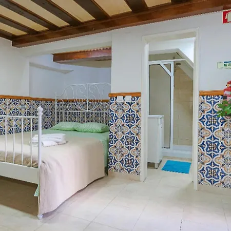 Apartment Beco Do Melo, A Traditional Building In Alfama